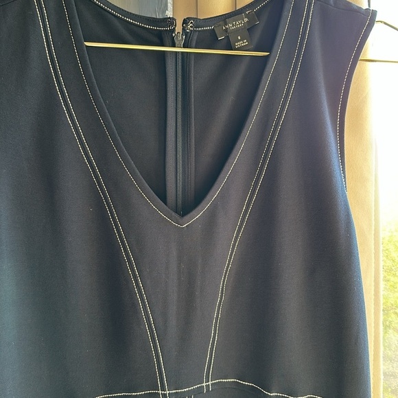 Ann Taylor Factory Navy white thread stretchy sleeveless zip-back size 8 - Picture 2 of 9